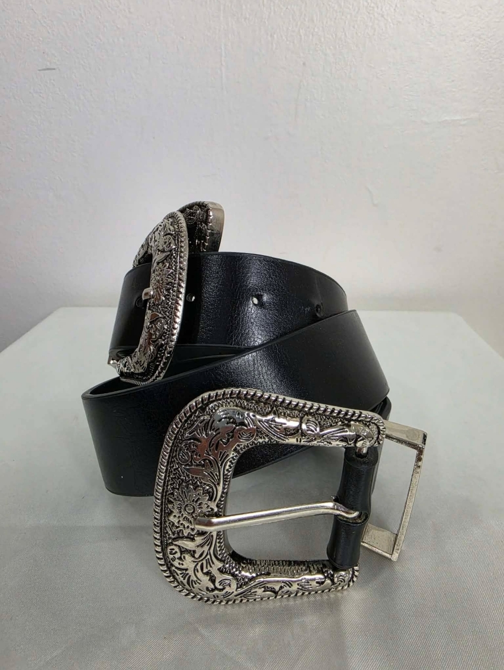 Western Double Metal Buckle Style BeltBlack Vegan